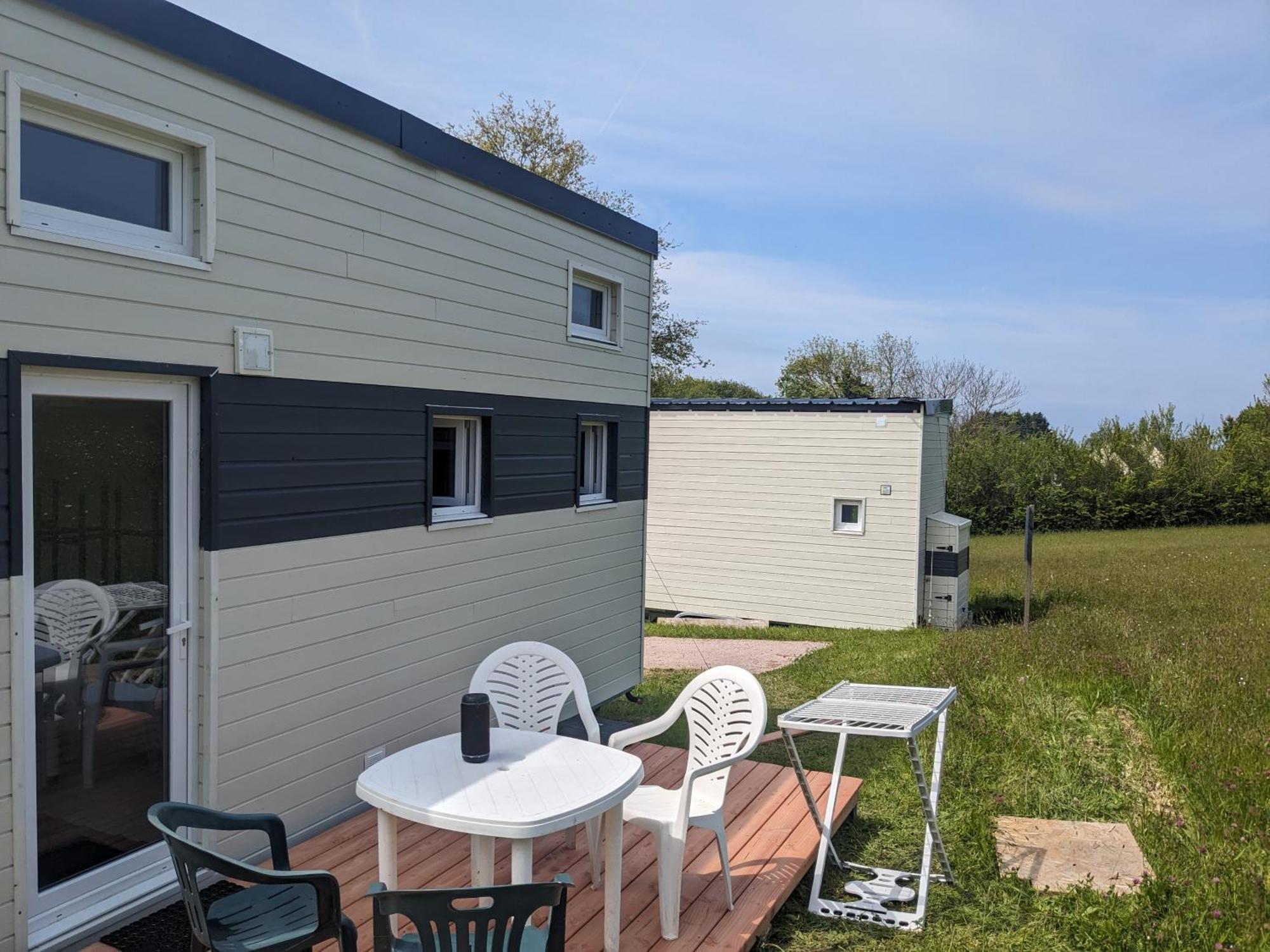 Tiny House Proche De La Plage Sans Draps Ni Serviettes Plévenon Екстериор снимка